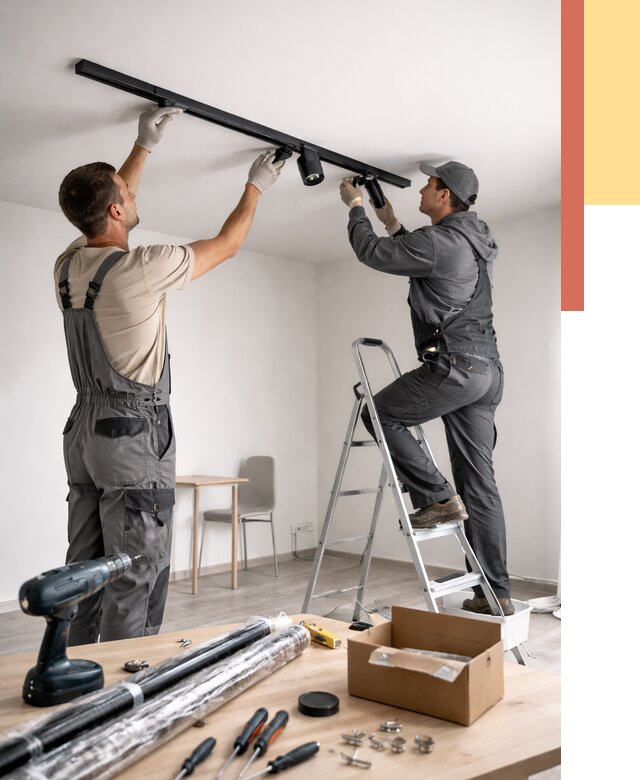 Установка трековых светильников в натяжной потолок в Ангарске от 4315 руб. | ОТДЕЛОЧНИК-Нгр